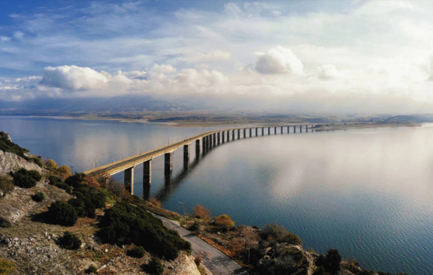 Bike-Packing-hellas-From-Peaks-to-Reflections--